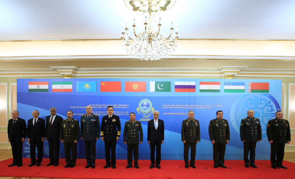 कजाकिस्तान में SCO Defense Ministers की बैठक में 'एक पृथ्वी, एक परिवार, एक भविष्य' का समर्थन
