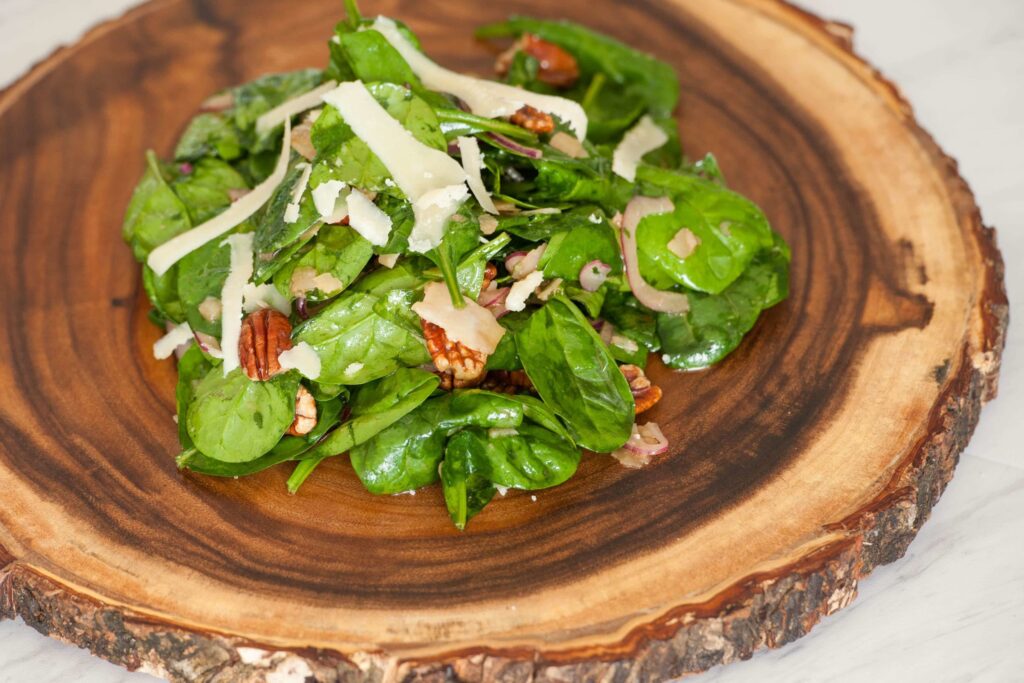 Vallarai Spinach Salad: घर पर ऐसे बनाएं पालक का स्पेशल सलाद