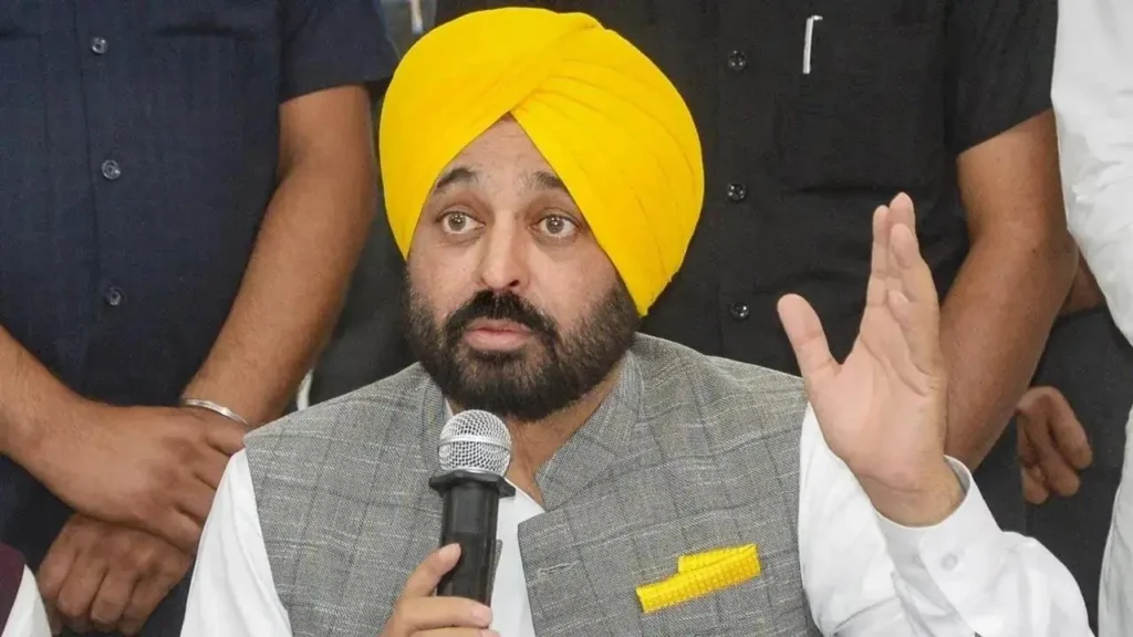 CM Mann का बड़ा बयान,यूनिवर्सिटी शोध बिल को मंजूरी न मिलने पर; गरमाई सियासत CM Mann News: