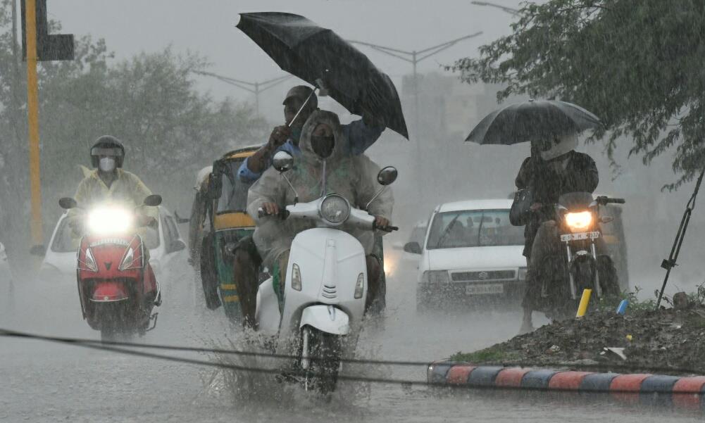 Punjab Weather: मौसम विभाग ने जारी की चेतावनी, पंजाब में झमाझम बारिश !