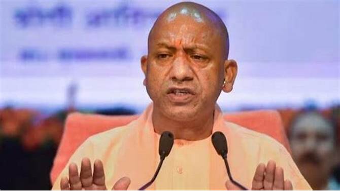 CM Yogi Adityanath ने कहा, “आपसी मतभेद भुलाकर 2027 के चुनाव को जीतने की तैयारी में जुटे..।”