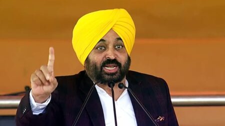 पंजाब के CM Bhagwant Mann की सरकार के चार मंत्रियों ने दिया इस्तीफा, मंत्रिमंडल में कल होगा फेरबदल