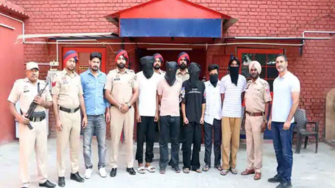 Punjab Police ने बम्बिहा-कौशल गिरोह के पांच सदस्यों की गिरफ्तारी के साथ तीन संभावित लक्षित हत्याओं को टाला; नौ हथियार बरामद