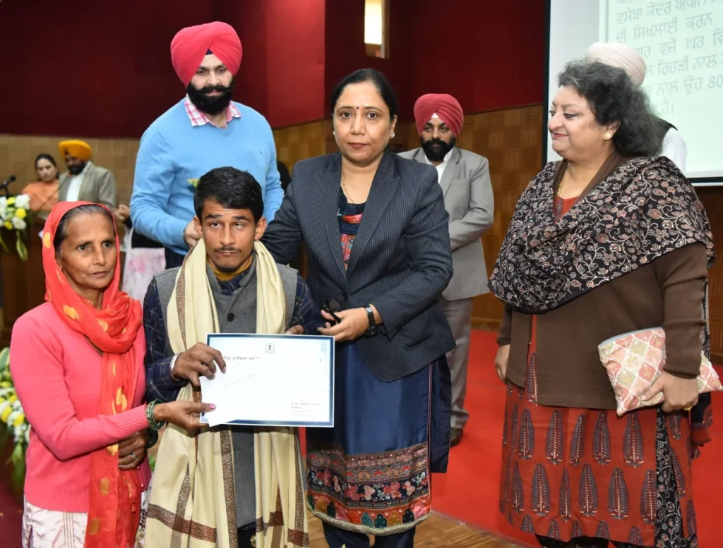 Dr. Baljit Kaur: पंजाब सरकार अंतर्राष्ट्रीय दिव्यांग दिवस के अवसर पर विभिन्न हस्तियों को राज्य पुरस्कारों से सम्मानित करेगी