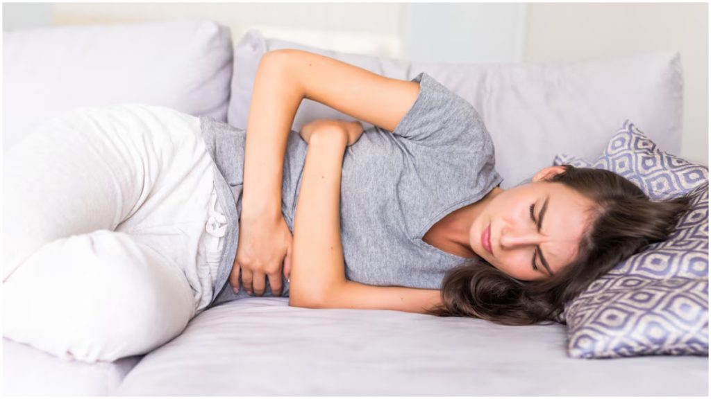 Stomach Pain Home Remedies: कितना भी दर्द हो पेट में.. दादी-नानी के इन घरेलू नुस्खों की मदद लें, और मिनटों में सही हो जाएगा!