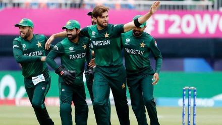 Pakistan Champions Trophy Team 2025: पाकिस्तान ने चैंपियंस ट्रॉफी के लिए अपनी टीम घोषित की, इन 15 खिलाड़ियों को स्थान मिला Pakistan Champions Trophy Team 2025: पाकिस्तान ने चैंपियंस ट्रॉफी के लिए अपनी टीम घोषित की, इन 15 खिलाड़ियों को स्थान मिला