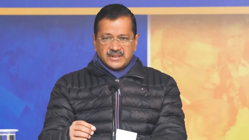 बिजली-पानी और स्कूलों को लेकर अरविंद केजरीवाल ने कहा, 'अगर ईवीएम में गलत बटन दब गया तो...'