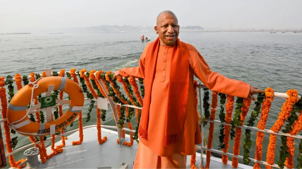 मुख्यमंत्री योगी आदित्यनाथ मंत्रिमंडल के साथ कैबिनेट बैठक, कैबिनेट बैठक के बाद त्रिवेणी संगम में डुबकी लगाएंगे