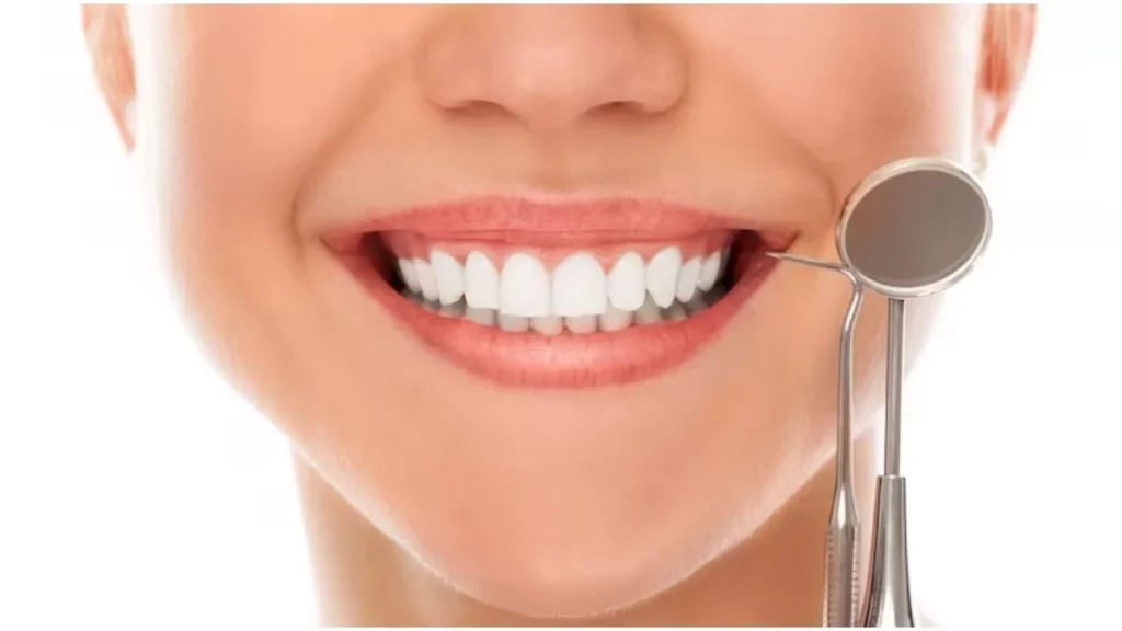 Health Tips: ओरल हेल्थ पर इस तरह दें विशेष ध्यान, नहीं तो पूरा शरीर का सिस्टम बिगड़ जाएगा Health Tips: ओरल हेल्थ पर इस तरह दें विशेष ध्यान, नहीं तो पूरा शरीर का सिस्टम बिगड़ जाएगा