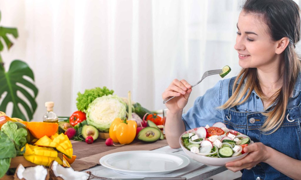 PCOS से जूझ रहे हैं? बदलें अपनी डाइट, दिखेगा कुछ ही दिनों में बदलाव