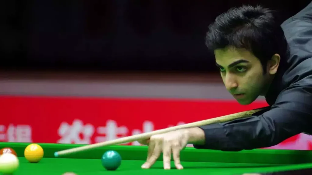 Snooker: भारतीय स्नूकर खिलाड़ी पंकज आडवाणी ने 14वें एशियाई खिताब जीता, जिसमें वे लगातार स्वर्ण पदक जीतते रहे हैं।