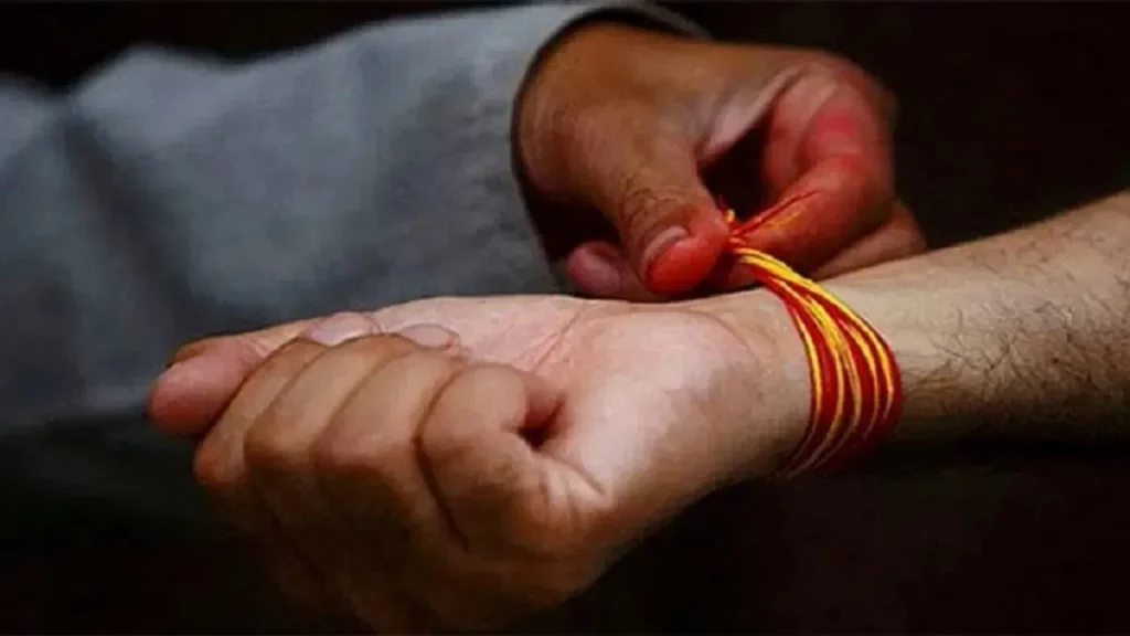 Kalava Bandhne ke Niyam: कलावा को कितने दिनों में बांधना चाहिए? जानें इसके नियम Kalava Bandhne ke Niyam: कलावा को कितने दिनों में बांधना चाहिए? जानें इसके नियम
