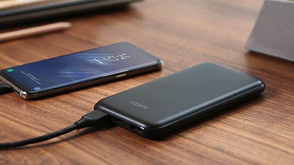 Power Bank Use Tips: पावर बैंक आपके स्मार्टफोन को नुकसान तो नहीं पहुंचा रहा है? इन बातों का ध्यान रखें