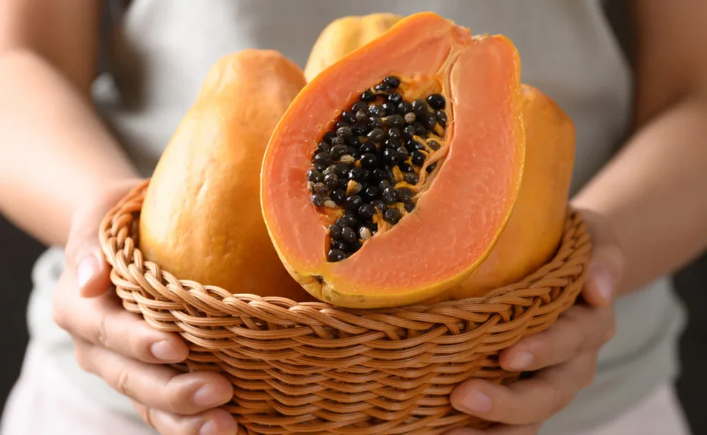Papaya Eating Health Benefits: क्या आप सुबह पपीता खाते हैं? फिटनेस रहेगी चकाचक, नहीं होगी डॉक्टर की जरूरत!
