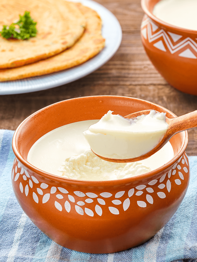 दही में नमक मिलाकर क्यों नहीं खाना चाहिए, यहाँ जाने