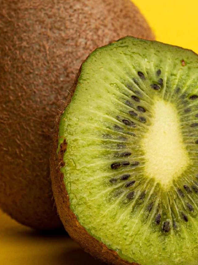 गर्मी के मौसम मे कीवी खाने के लाभ, यहाँ देखे