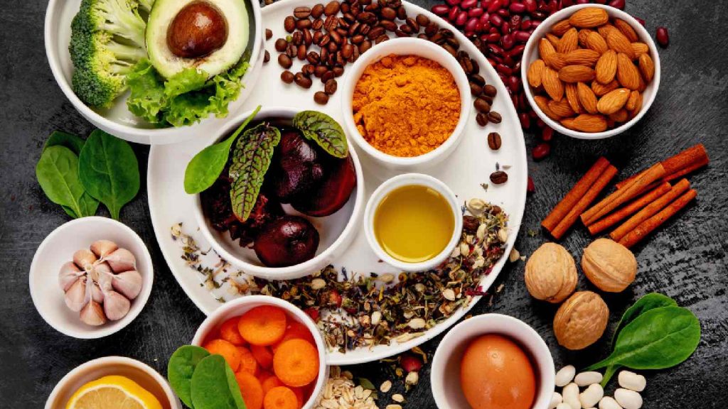 Healthy Foods For Liver: यादि आप एक हेल्दी लिवर चाहते हैं, तो जानें क्या खाएं और क्या नहीं खाएं