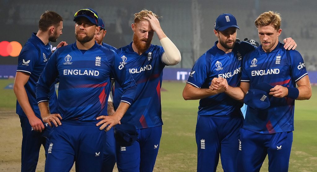 England Team All-Out: इंग्लैंड की टीम मात्र 2 रन पर ऑल आउट, भारत के खिलाफ टेस्ट सीरीज से पहले बढ़ी चिंता