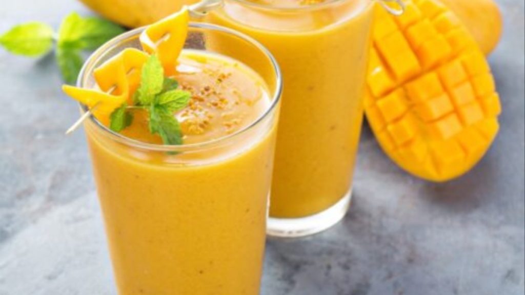 Mango Shake for Diabetes: मैंगो शेक पीने से शरीर में शुगर का स्तर कितना बढ़ता है? आप उत्तर जानकर खुश हो जाएंगे।