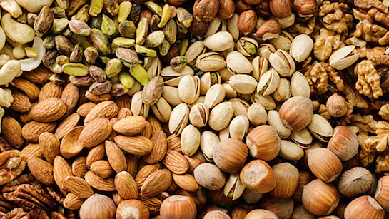 Best Time To Eat Dry Fruits: सुबह खाली पेट ड्राई फ्रूट्स खाना चाहिए या नहीं? जानिए सही तरीका और फायदे Best Time To Eat Dry Fruits: सुबह खाली पेट ड्राई फ्रूट्स खाना चाहिए या नहीं? जानिए सही तरीका और फायदे