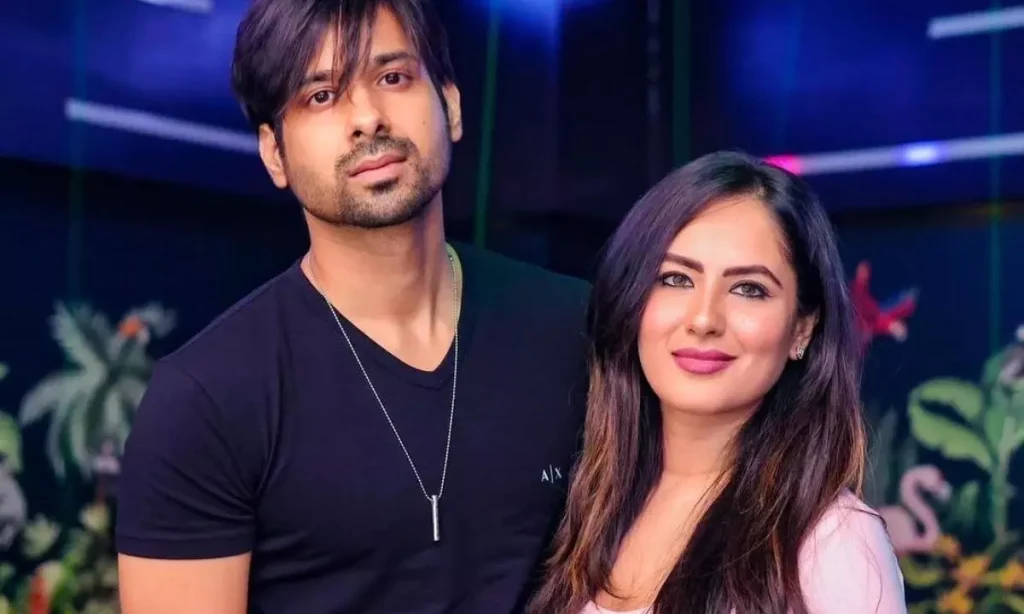 Puja Banerjee Kidnapping Case: किडनैपिंग और 23 लाख की वसूली के आरोप में फंसीं पूजा बनर्जी और कुणाल वर्मा, दर्ज हुई FIR – हो सकती है गिरफ्तारी