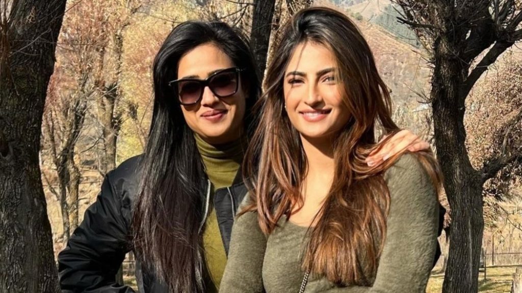 Palak Tiwari on Shweta Tiwari: मां श्वेता तिवारी को प्रेरणा के रोल में देखकर रो पड़ीं पलक, बोलीं- “मुझे स्ट्रेस हो जाता है”