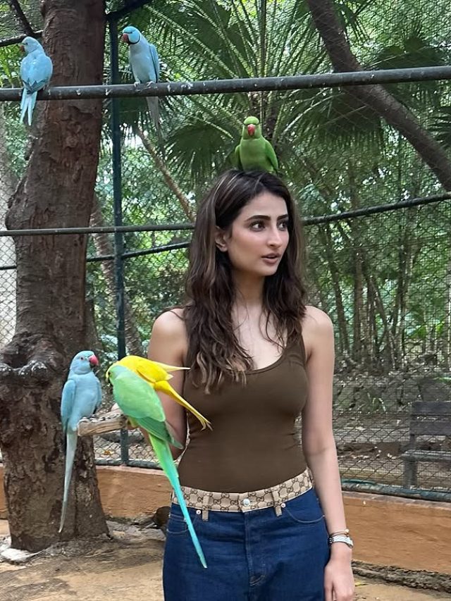 पलक तिवारी ने शेयर कीं अनदेखी तस्वीरें – कहा “मुझे चिड़ियाघर में पैदा होना चाहिए था”