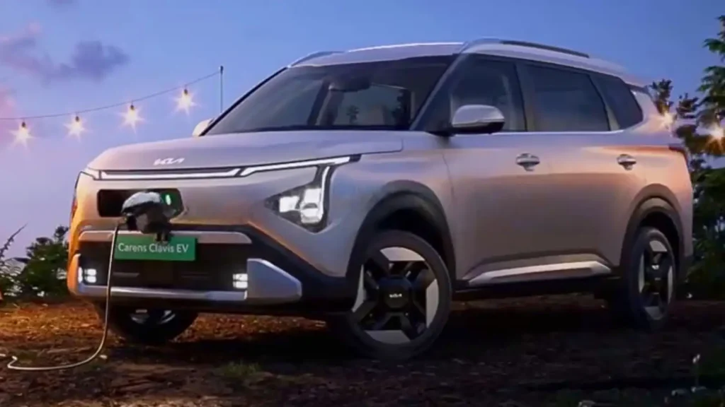 Kia Carens Clavis EV की लॉन्च डेट कन्फर्म, जानें टॉप 10 एडवांस फीचर्स और संभावित कीमत