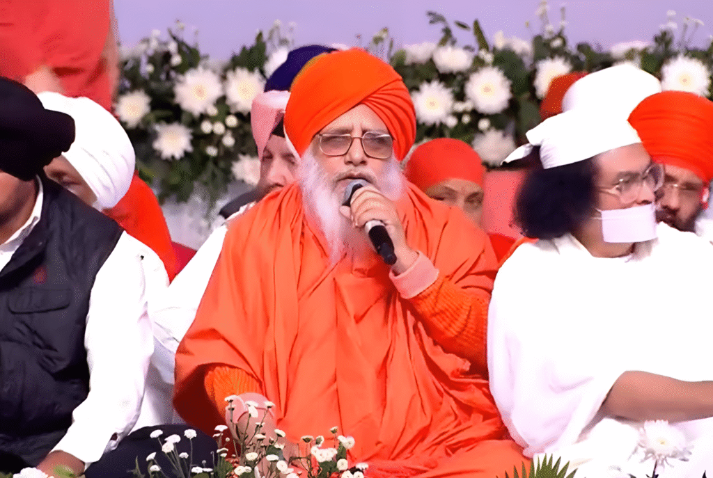 अरविंद केजरीवाल और मुख्यमंत्री भगवंत सिंह मान ने सार्ब धर्म सम्मेलन में की भागीदारी, आपसी सौहार्द का संदेश दिया