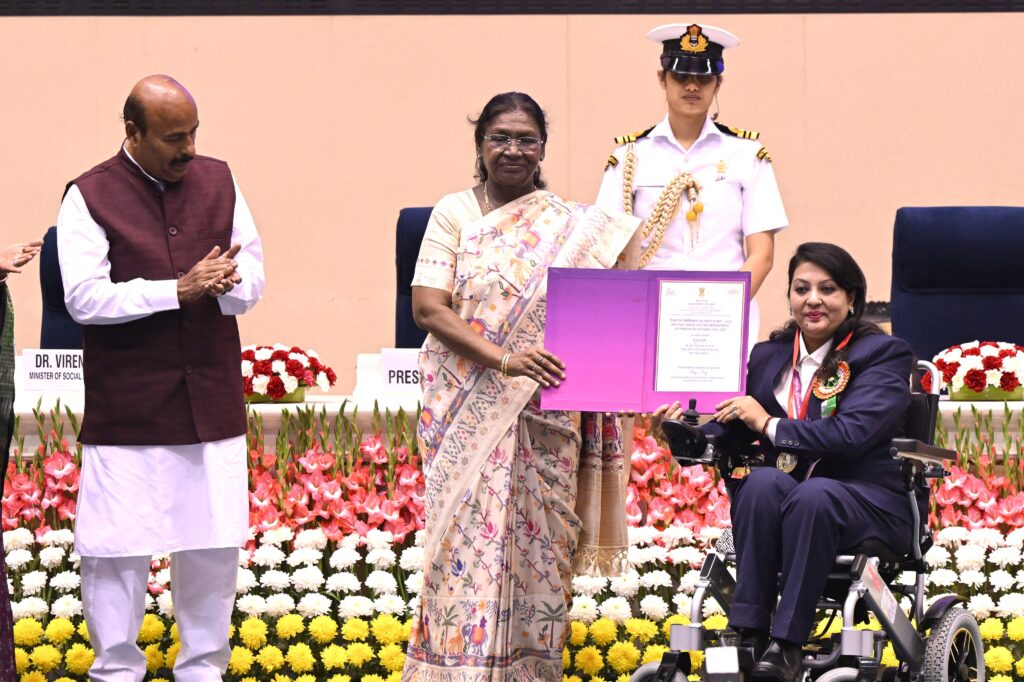 राष्ट्रपति द्रौपदी मुर्मु ने दिव्यांगजन सशक्तिकरण के लिए राष्ट्रीय पुरस्कार प्रदान किए, अधिकार-आधारित सोच पर दिया जोर