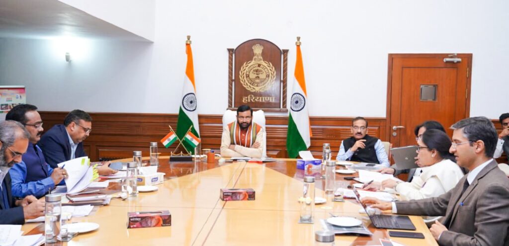 मुख्यमंत्री ने “भविष्य विभाग” की प्रगति की समीक्षा, 2047 तक हरियाणा को 1 ट्रिलियन डॉलर GDP का लक्ष्य मुख्यमंत्री ने "भविष्य विभाग" की प्रगति की समीक्षा, 2047 तक हरियाणा को 1 ट्रिलियन डॉलर GDP का लक्ष्य