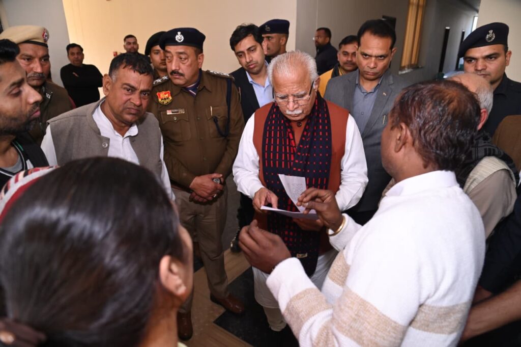 सेवा और संगठन के संकल्प के साथ पानीपत में कार्यकर्ताओं से स्नेहिल संवाद सेवा और संगठन के संकल्प के साथ पानीपत में कार्यकर्ताओं से स्नेहिल संवाद