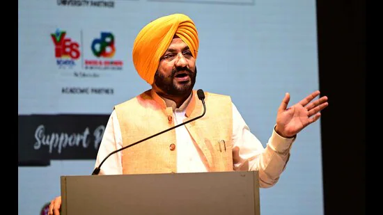 कैबिनेट मंत्री तरुणप्रीत सिंह सौंद ने मीडिया को किया संबोधित, सरकार की नीतियों पर रखे विचार कैबिनेट मंत्री तरुणप्रीत सिंह सौंद ने मीडिया को किया संबोधित, सरकार की नीतियों पर रखे विचार