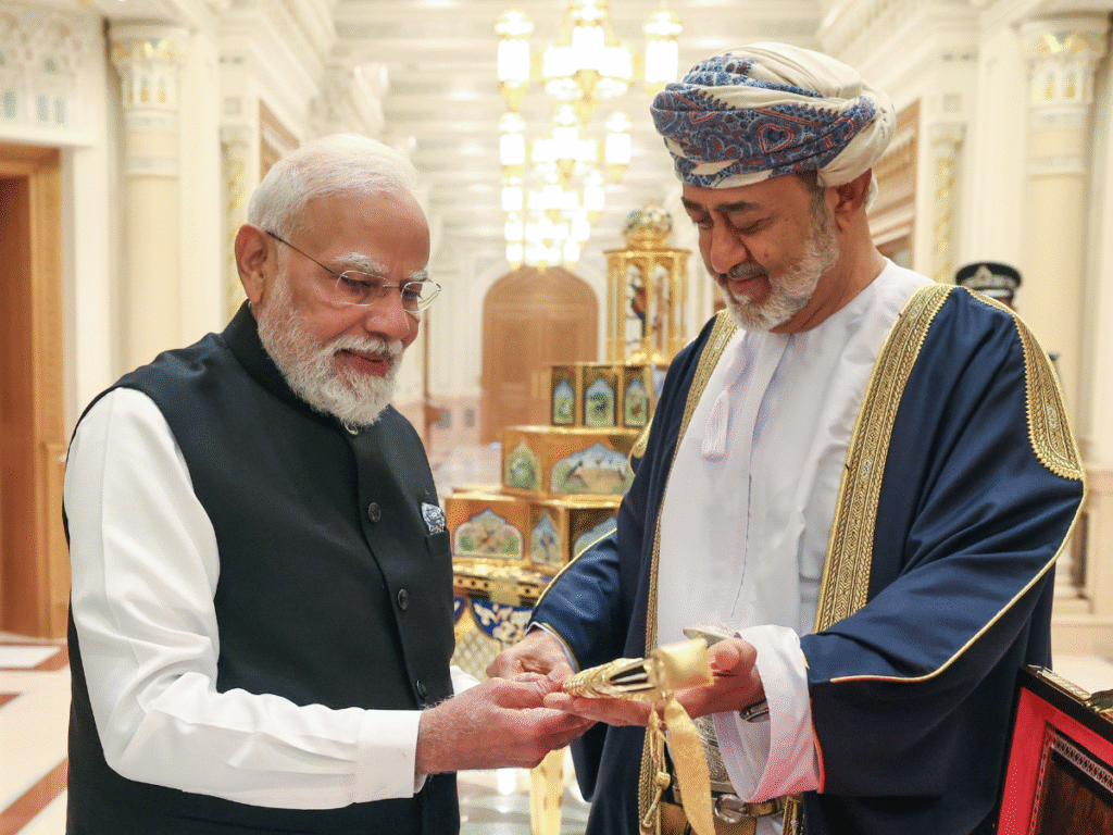 राष्ट्रीय गौरव का क्षण: प्रधानमंत्री नरेंद्र मोदी को ओमान का सर्वोच्च राष्ट्रीय सम्मान