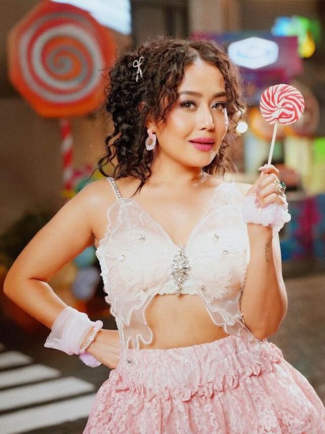 नेहा कक्कड़ ने काम और निजी रिश्तों से लिया ब्रेक, ट्रोलिंग के बाद सोशल मीडिया से बनाई दूरी