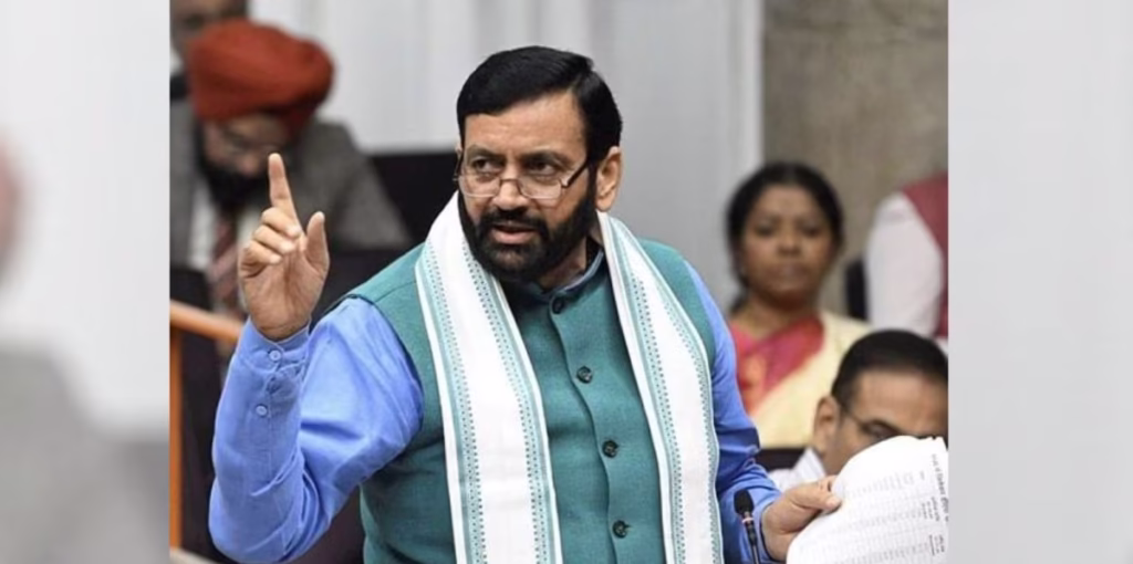 श्रम विभाग में अनियमितताओं पर सीएम का सख्त एक्शन, उच्चस्तरीय जांच समिति गठित