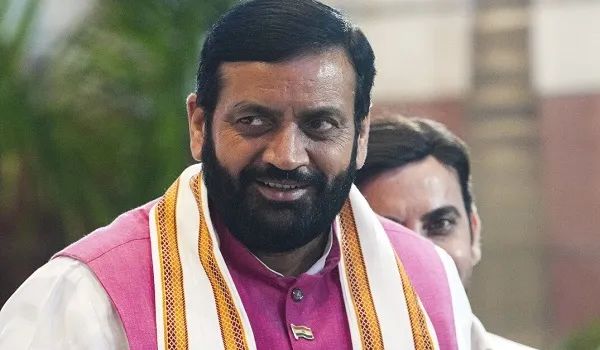 सीएम नायब सिंह सैनी बोले: मोदी सरकार में 25 करोड़ लोग गरीबी से बाहर, सूरजकुंड मेला बना कला का वैश्विक मंच सीएम नायब सिंह सैनी बोले: मोदी सरकार में 25 करोड़ लोग गरीबी से बाहर, सूरजकुंड मेला बना कला का वैश्विक मंच