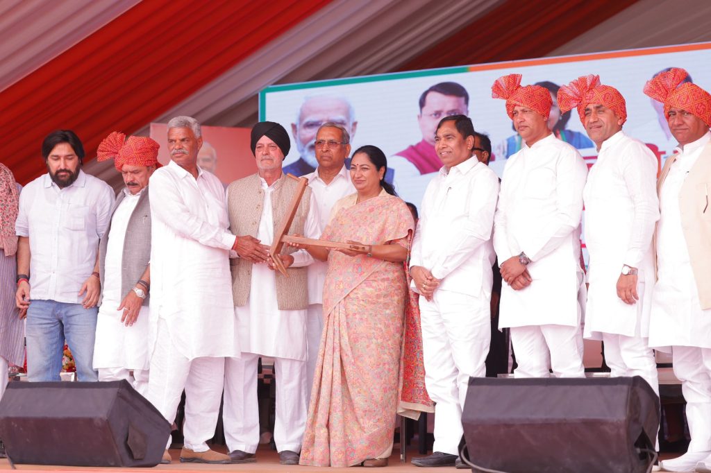 उत्तर-पश्चिमी दिल्ली में विकास कार्यों का रिपोर्ट कार्ड पेश, भाजपा सरकार ने एक साल में सड़क, पानी और स्वास्थ्य सुविधाओं को दी नई रफ्तार