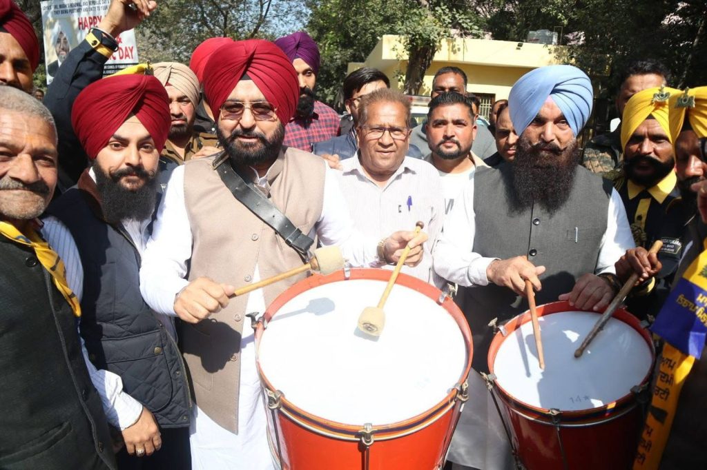प्रताप बाजवा की जातिवादी टिप्पणी पर ‘आप’ का पंजाब भर में जोरदार प्रदर्शन, कांग्रेस से बिना शर्त माफी की मांग