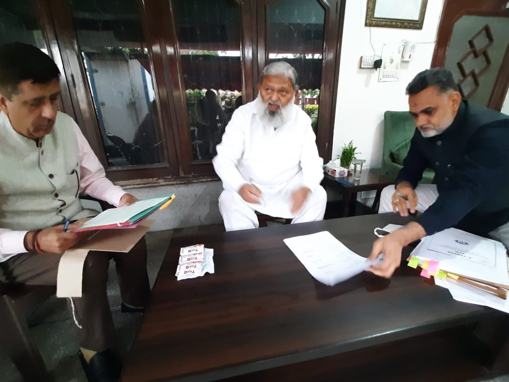 फाइलों की तेज गति ही सुशासन की पहचान: अनिल विज बोले- लंबित फाइलों को नहीं देता जगह