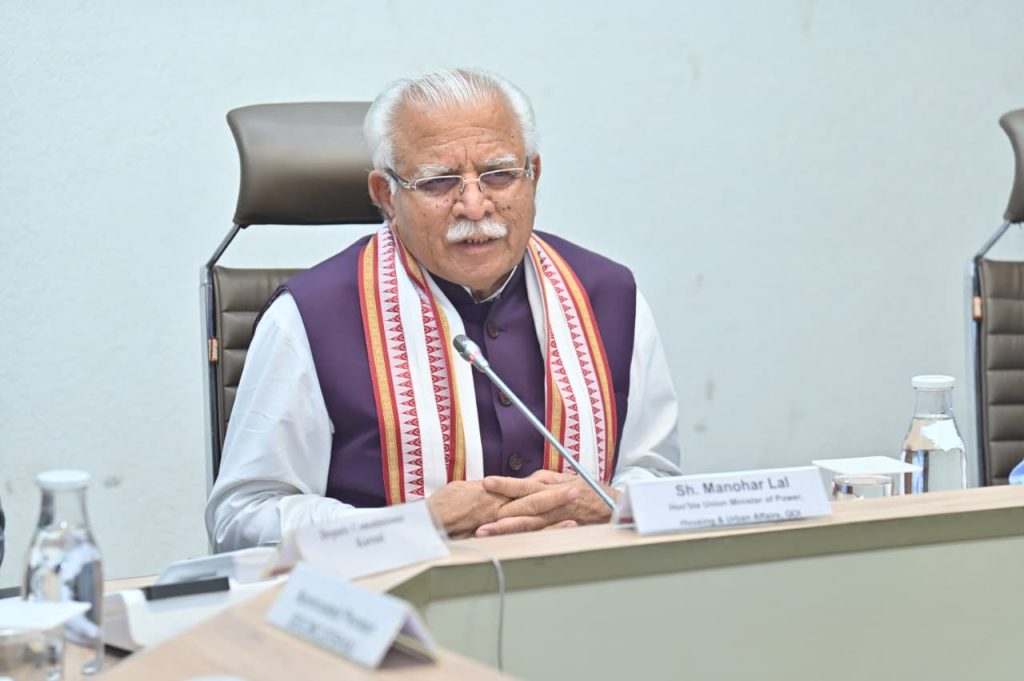 मनोहर लाल का निर्देश: योजनाओं का लाभ हर घर तक पहुंचे, करनाल में ‘दिशा’ बैठक में 23 योजनाओं की समीक्षा