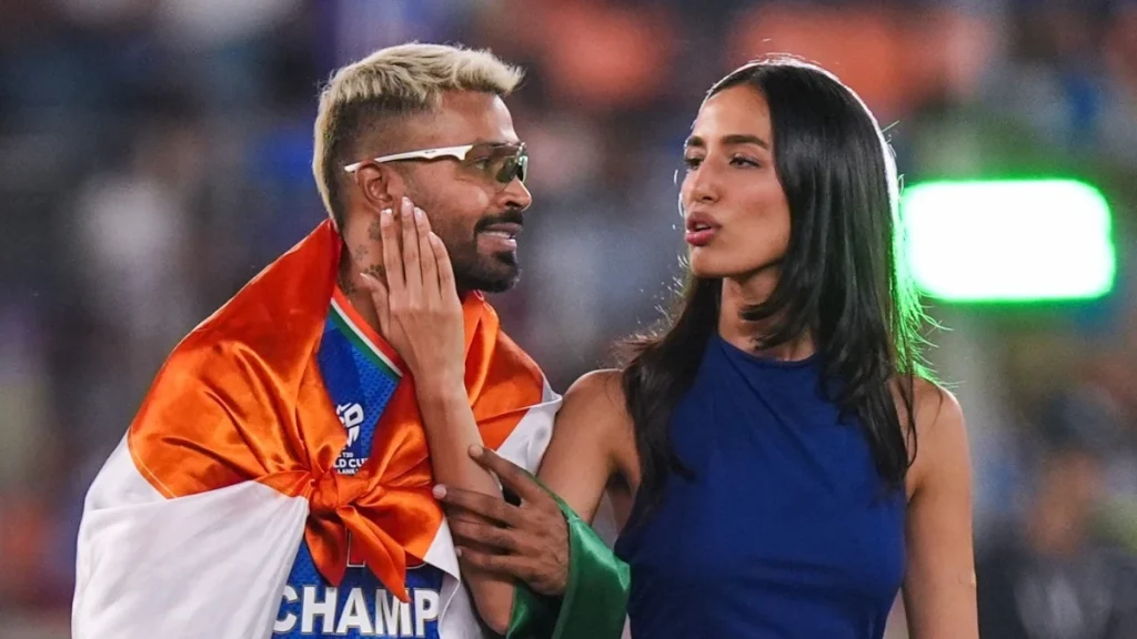 T20 World Cup 2026 जीत के बाद हार्दिक पंड्या का खास जश्न, गर्लफ्रेंड माहिका शर्मा संग वायरल हुआ रोमांटिक वीडियो
