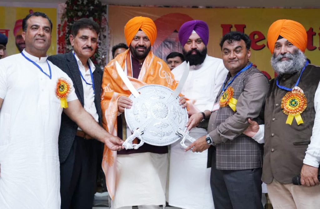 दीनानगर में CM नायब सिंह सैनी का बड़ा बयान: पंजाब को फिर ‘रंगला पंजाब’ बनाने का आह्वान, हरियाणा के 60 संकल्प पूरे