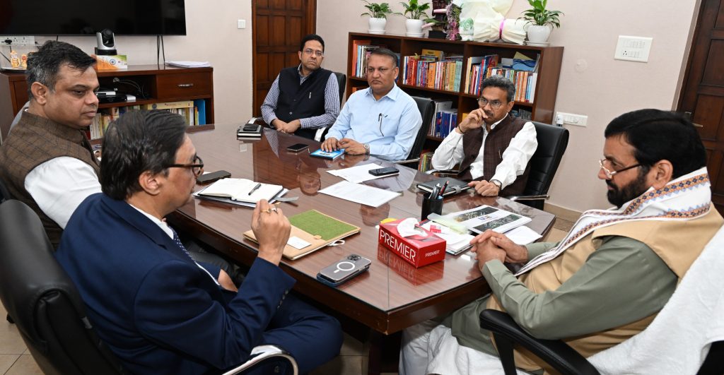 हरियाणा में निवेश को लेकर सक्रिय सरकार: मुख्यमंत्री नायब सिंह सैनी से मिले सिंगापुर इंडिया बिज़नेस फोरम के अध्यक्ष प्रसून मुखर्जी