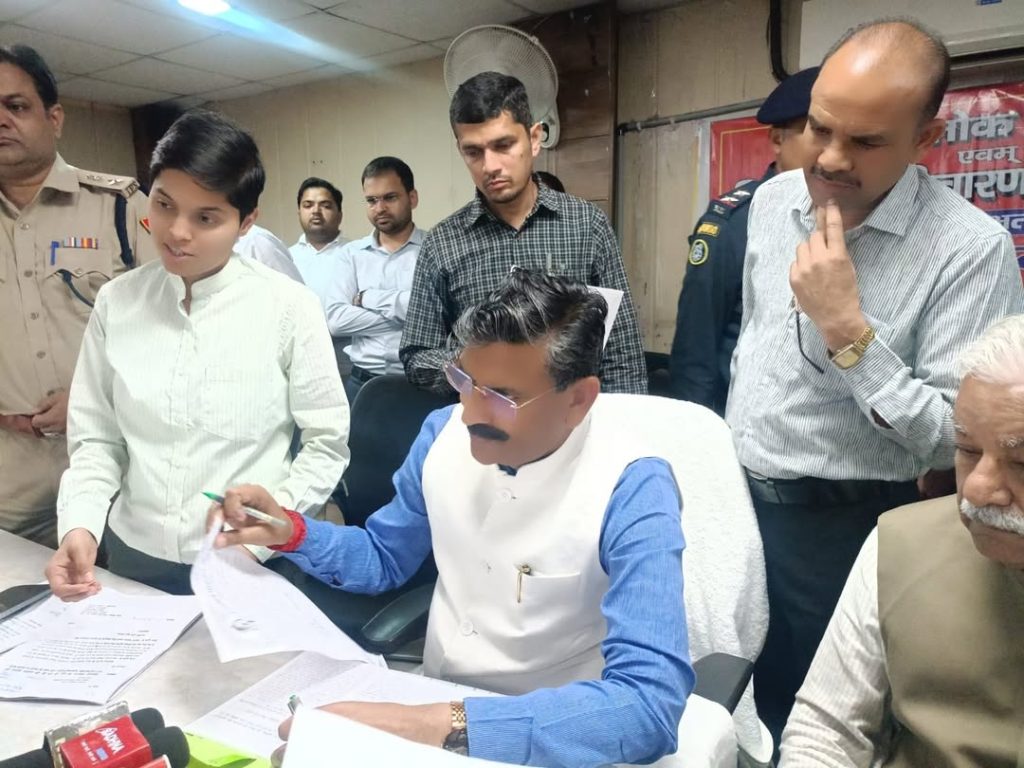 यमुनानगर कष्ट निवारण समिति बैठक: मंत्री कृष्ण कुमार बेदी ने 9 शिकायतों का मौके पर किया समाधान