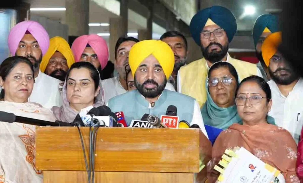 पंजाब सरकार की बड़ी घोषणा: ‘मुख्यमंत्री मावां धियां सत्कार योजना’ के तहत महिलाओं को ₹1000 और SC महिलाओं को ₹1500 मासिक सहायता