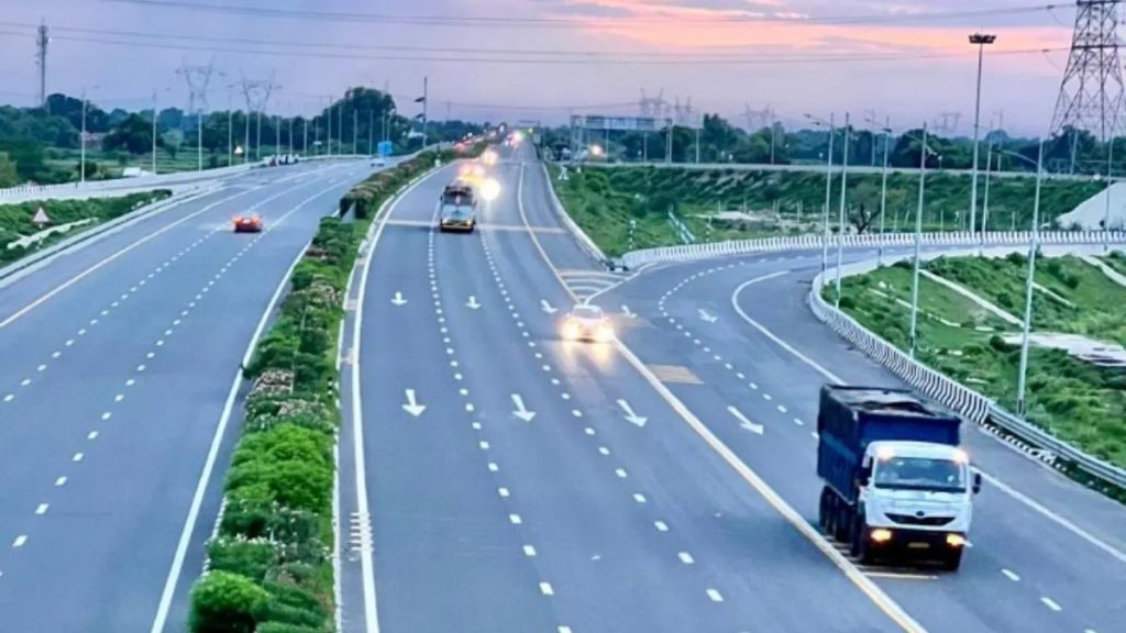 केएमपी एक्सप्रेसवे से बदलेगा हरियाणा का भविष्य: 5 नए शहर, IMT और सिंगापुर मॉडल से मिलेगा औद्योगिक विकास को बूस्ट