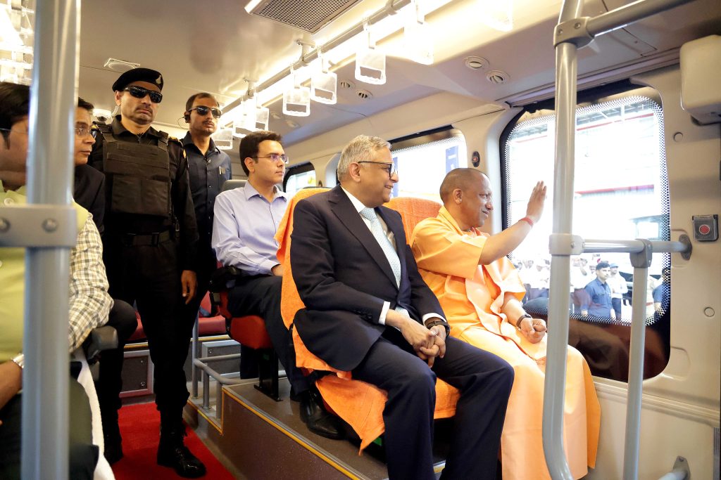 टाटा मोटर्स लखनऊ प्लांट ने बनाया 10 लाखवां वाहन, ‘न्यू उत्तर प्रदेश’ के मैन्युफैक्चरिंग हब बनने की ओर बड़ा कदम