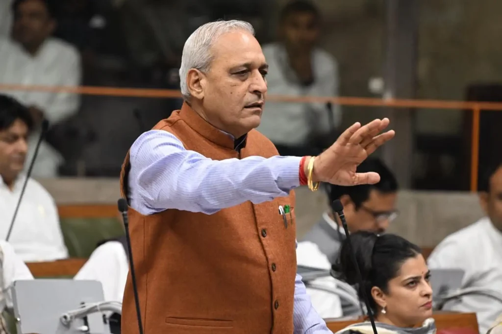 हरियाणा विधानसभा में गरमाया महिला आरक्षण मुद्दा: मंत्री रणबीर गंगवा का विपक्ष पर हमला, निंदा प्रस्ताव का किया समर्थन
