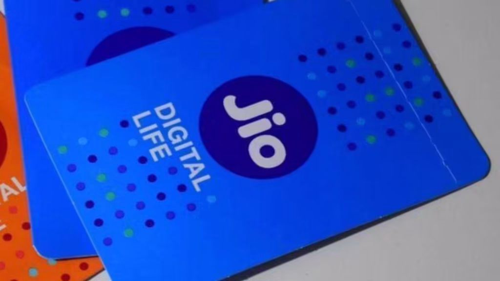 Jio का 899 प्लान बना यूजर्स का फेवरेट: 90 दिन वैलिडिटी, 20GB एक्स्ट्रा डेटा और अनलिमिटेड 5G का फायदा